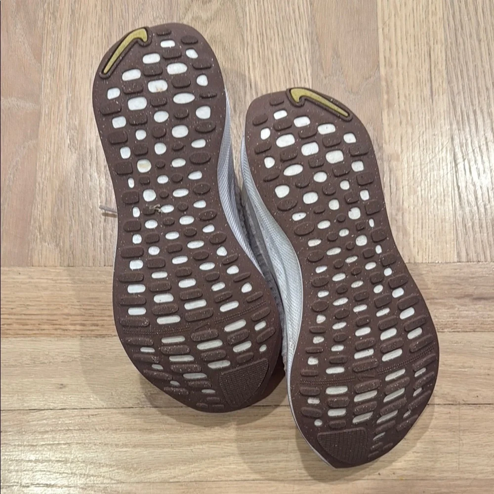 Nike Infinity Run - Picture 4 of 7